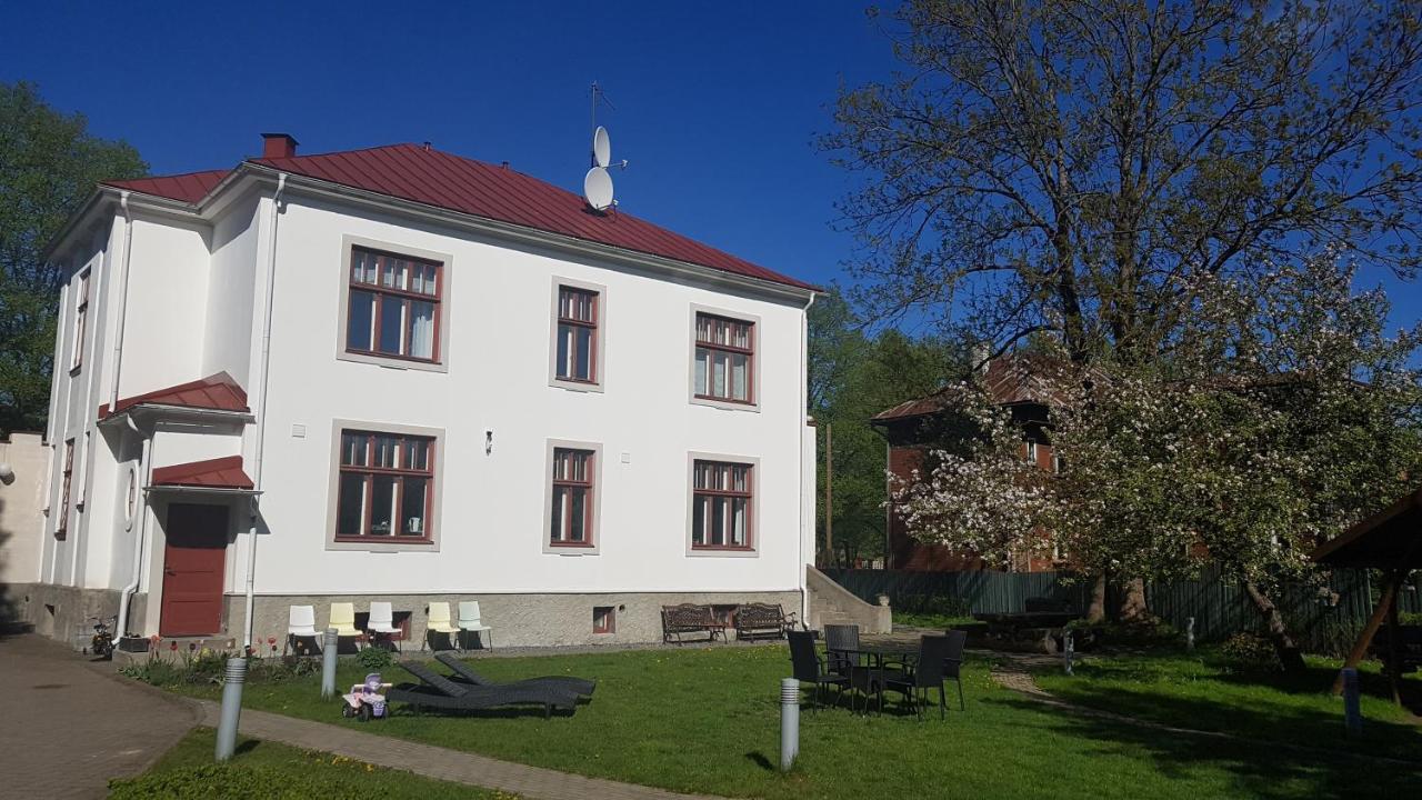 Villa Meri Apartments Пярну Экстерьер фото