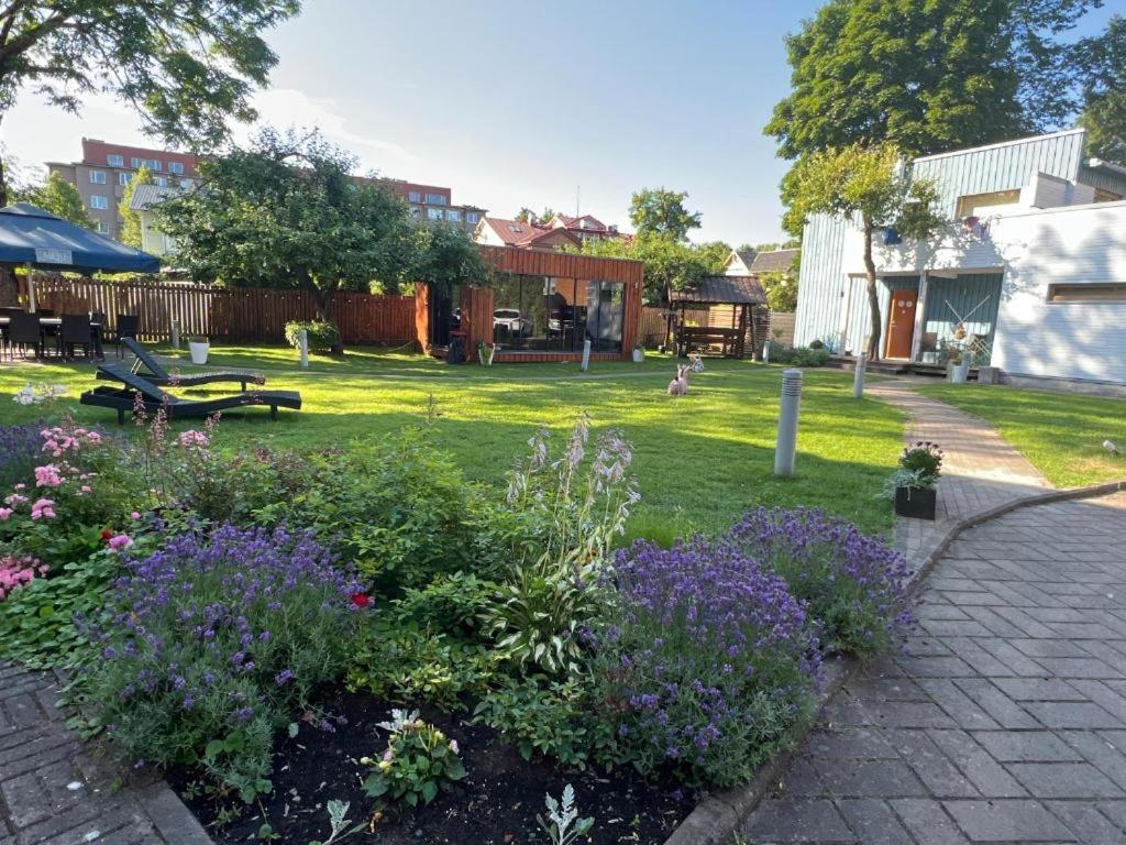 Villa Meri Apartments Пярну Экстерьер фото