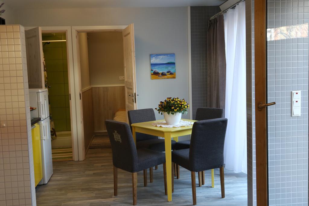 Villa Meri Apartments Пярну Экстерьер фото