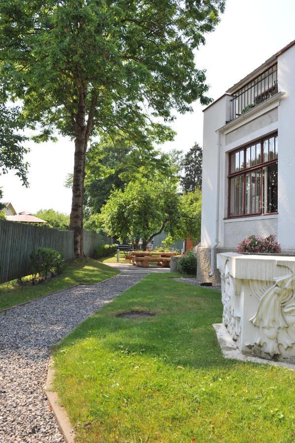 Villa Meri Apartments Пярну Экстерьер фото
